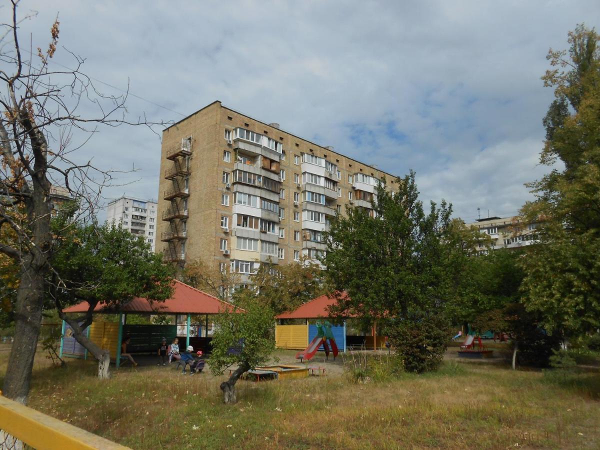 Однокомнатная Квартира Рядом С Метро Оболонь Kyiv Exterior photo